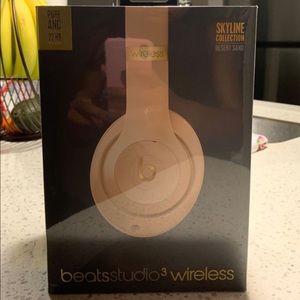 Beats Studio 3 Wireless- Desert Sand